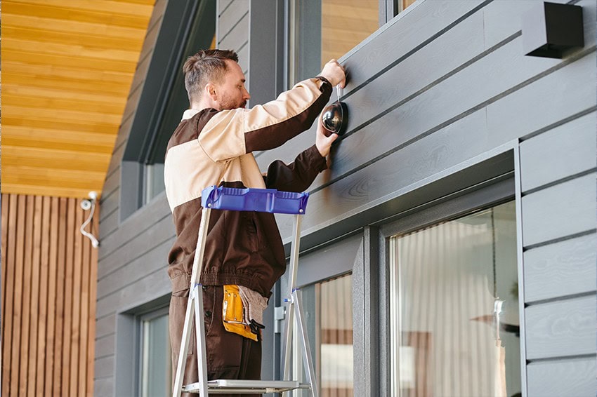 Siding Replacement: Signs It’s Time for an Upgrade